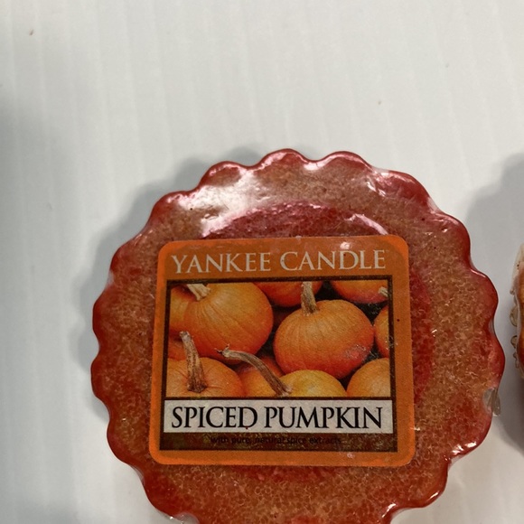 2 Yankee Candle Tarts SPICED PUMPKIN NEW 0.8 oz each - Picture 4 of 7